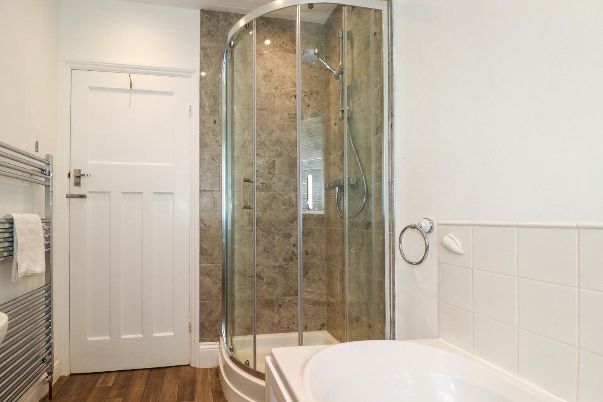 119 Henver Road *